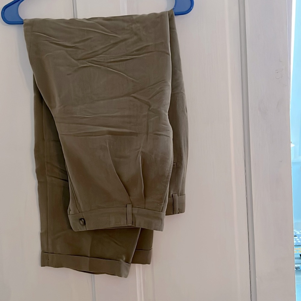 Axcess size 32/30 men’s dress pants